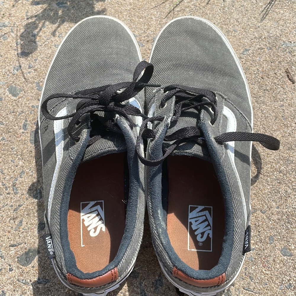 vans - Picture 4 of 6